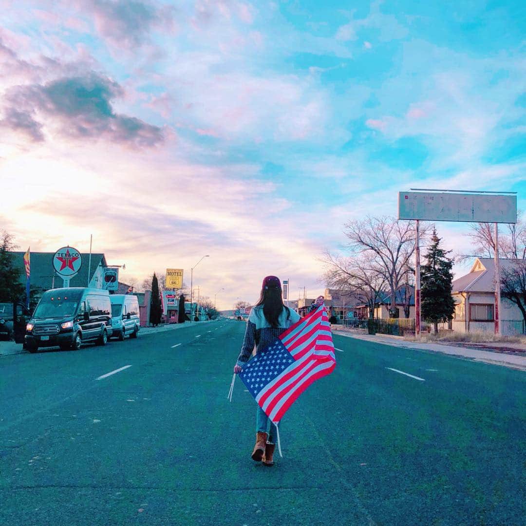 清水彩子のインスタグラム：「また、何処かに行きたいな💕  #travel#USA #LasVegas#ラスベガス #route66  #海外旅行#海外 #travelgram #旅スタグラム  #tabijo#tabijo_las  #ラスベガス散歩🇺🇸 #おしまい」
