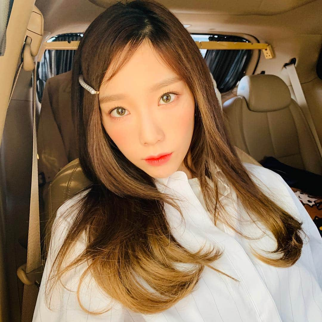 テヨン さんのインスタグラム写真 - (テヨン Instagram)「👋🏻」3月26日 11時10分 - taeyeon_ss