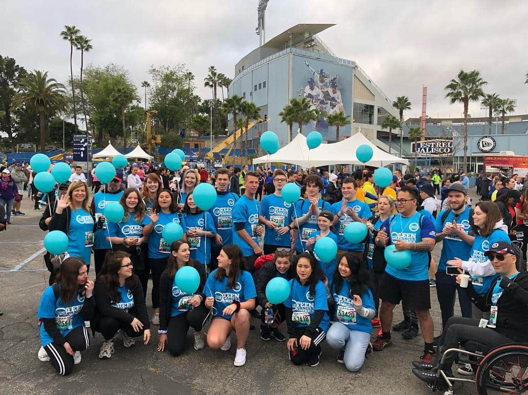 ワイヤット・オレフさんのインスタグラム写真 - (ワイヤット・オレフInstagram)「Thanks so much to everyone who came out to the walk. I couldn’t stop smiling because I was just having so much fun with you guys. I can’t thank you all enough for your endless support and I can’t wait to move forward in life with you guys all supporting me. Thanks to everyone for supporting @teencanceramerica , and I can’t wait to see you all soon!! And thanks so much to the people who couldn’t come but were able to purchase t-shirts!! That support is tremendous too so thank you guys as well!! Let me know if I didn’t tag you, I tried to find everyone I could. #teencanceramerica #tcawalk #teamwyatt」3月26日 11時15分 - wyattoleff