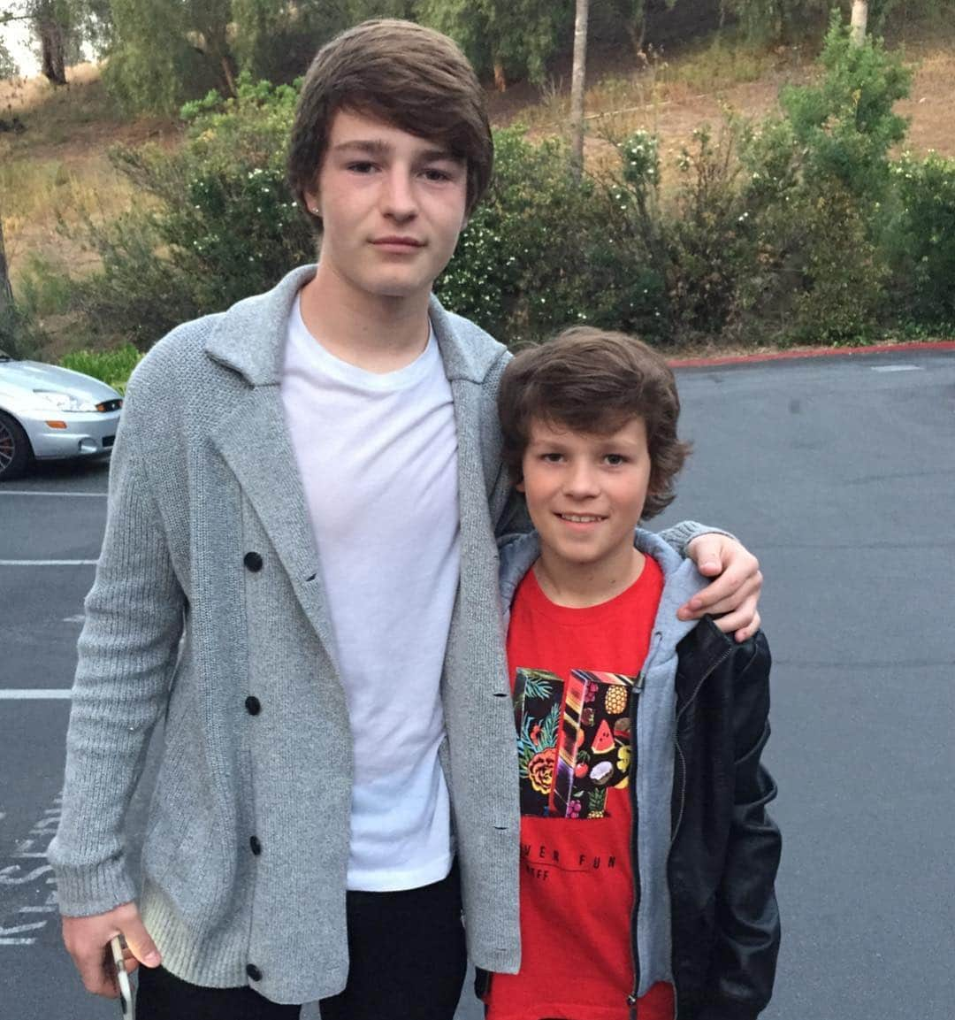 ヘイデン・サマーオールさんのインスタグラム写真 - (ヘイデン・サマーオールInstagram)「Okay, he’s gonna kill me for some of these pics😂. But everyone should go tell @dylansummerall Happy Birthday because he is in the top 3 of the best brothers ever!!! ❤️❤️ Love Ya Bro」3月26日 11時34分 - haydensummerall