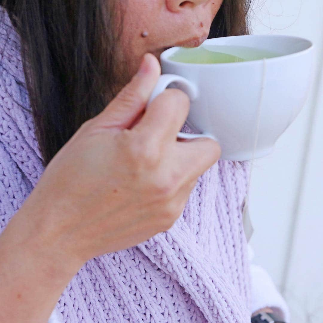 YAMAMOTOYAMA Foundedさんのインスタグラム写真 - (YAMAMOTOYAMA FoundedInstagram)「Monday has us savoring each sip! Today we are steeping a hot cup of Sencha Green Tea. What are you steeping this evening? #yamamotoyama」3月26日 12時07分 - yamamotoyama_usa