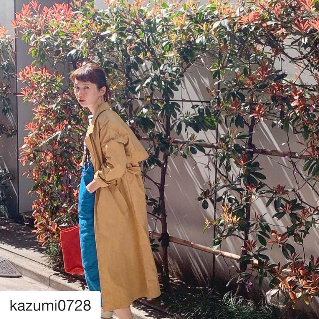 のインスタグラム：「. . JOHNBULL coat lot.AL929 / ¥32,000+tax . @kazumi0728 さんにご着用いただいている、“ビックラペルトレンチコート”も発売中🧥🧥 . . #johnbull #johnbull privatelabo #womens #2019ss #spring #summer #glaringcolor #coat #trenchcoat #newarrival #ジョンブル #ジョンブルプライベートラボ #スタイリング #コーディネート #新作アイテム #スプリングコート #トレンチコート #新作入荷」