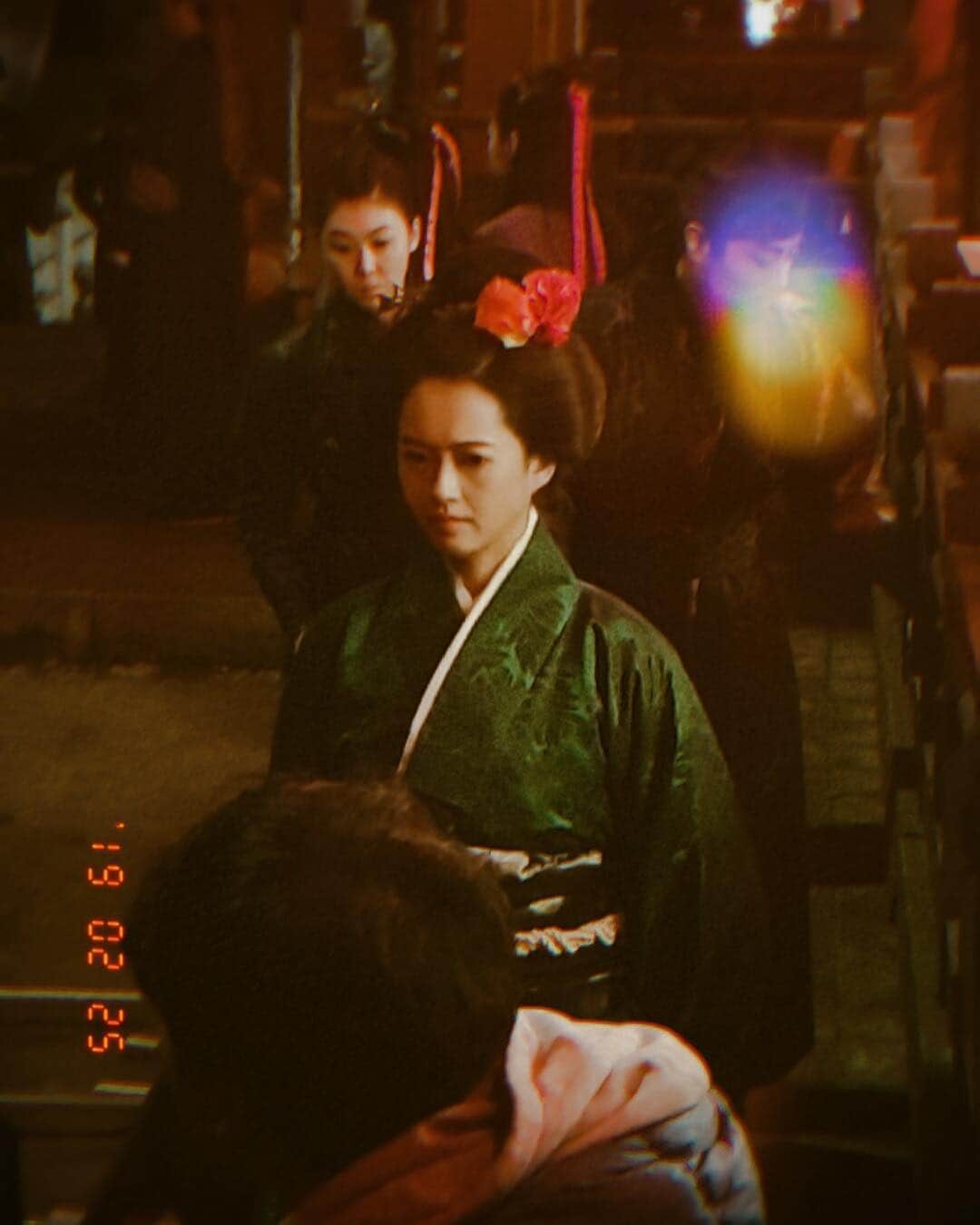 コ・アラさんのインスタグラム写真 - (コ・アラInstagram)「#이색#분위기#색다른#느낌#촬영장#셋트 ~👍💕❤️💕😘 #해피#해치#데이 ~❤️💕🙏💕😘#오늘밤10시#SBS#월#화#드라마#함께해요#기모노#신기하다 ~💕❤️💕😘 #ArtistCompany#아티스트컴퍼니#고아라#GoARa ~❤️💕❤️😘💕」3月26日 12時54分 - ara_go_0211