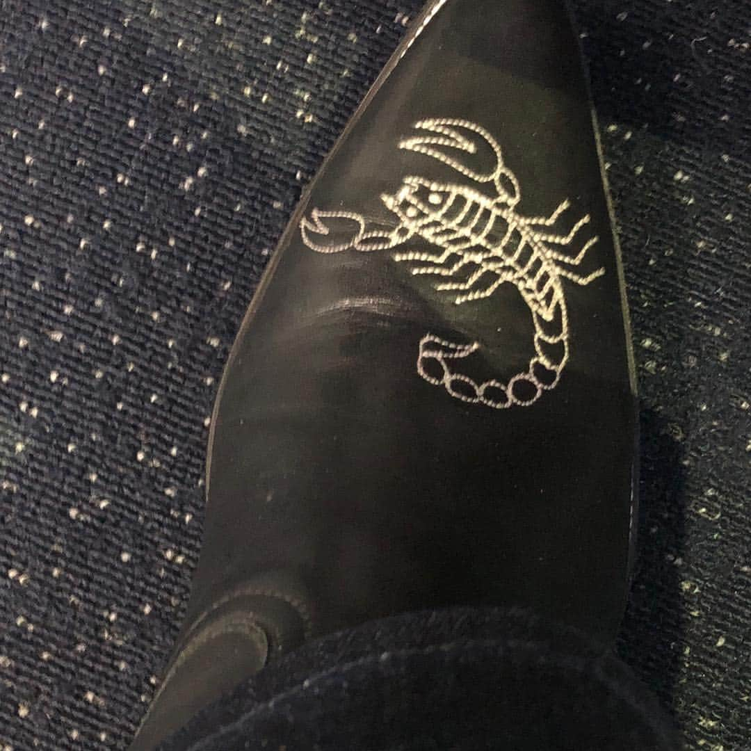 マイケル・カドリッツさんのインスタグラム写真 - (マイケル・カドリッツInstagram)「Amazing trip to #sxsw2019 @playblankos was a hit. Plus ....... got some snazzy scorpion boots. 😬 big stuff on the horizon. Stay tuned. 👊👊👊」3月26日 12時55分 - cudlitz