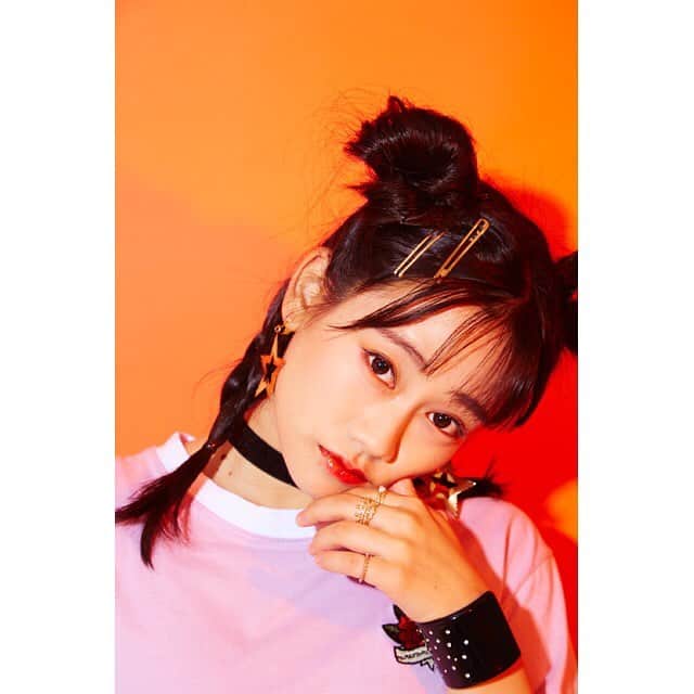 山内優花のインスタグラム：「. イベントで評判の良かった 写真達をアップしていきます🌼🙈 #山内優花 #25年目の私」