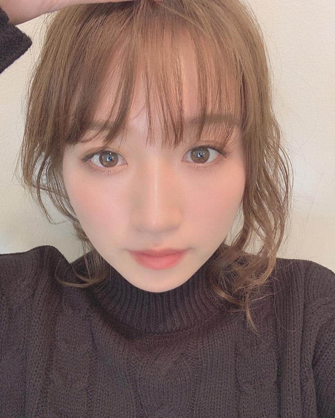 鹿沼憂妃さんのインスタグラム写真 - (鹿沼憂妃Instagram)「SODAてアプリで撮ったら お肌とぅるんとぅるんで詐欺🙂ダレ こんなお肌になりたいからパック買いに行てきます #お肌ツルツル #陶器肌 #詐欺 #アプリの力 #soda」3月26日 13時30分 - shika_0225