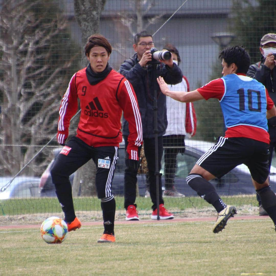 ベガルタ仙台さんのインスタグラム写真 - (ベガルタ仙台Instagram)「3月26日 トレーニング #ベガルタ仙台 #仙台 #サッカー #Jリーグ #2019シーズン #スローガン #ReVolution #兵藤慎剛 #6番 #石原崇兆 #14番 #ジャーメイン良 #19番 #川浪吾郎 #22番」3月26日 14時11分 - vegaltasendai