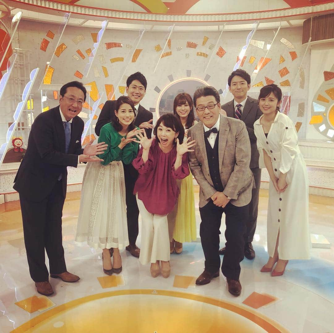 木佐彩子さんのインスタグラム写真 - (木佐彩子Instagram)「Mezamashi Tv⏰⏰⏰ 古巣フジテレビが60周年のお祭りWeekという事で 歴代のOGが日替りでお邪魔してます🤗🤗🤗 可愛がって頂いた先輩や後輩達に介護⁉️😂してもらいながら午前1時半起きでしたが 何とか無事にエンディングまで辿りつきましたぁ‼️皆様温かいめざましファミリーをこれからもよろしくお願い致します😍😍😍」3月26日 19時41分 - ayako_kisa