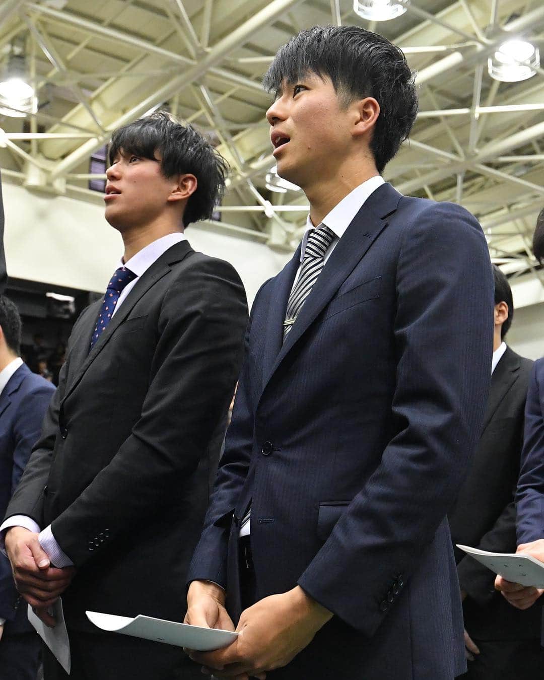 多田修平さんのインスタグラム写真 - (多田修平Instagram)「卒業式の綺麗な写真頂いた。笑 ほぼ一人の写真やけど、関学で良かったよ🌙笑 画質綺麗くて、少し盛れたよ。 #関学 #関西学院 #関西学院大学 #kg #三日月」3月26日 19時46分 - shuhei_0624