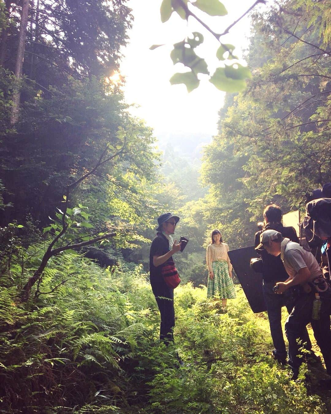 安藤サクラさんのインスタグラム写真 - (安藤サクラInstagram)「タイトルバック🌲🌳❷🌳🌲⛩オフショット💫🌳」3月26日 14時25分 - sakuraando