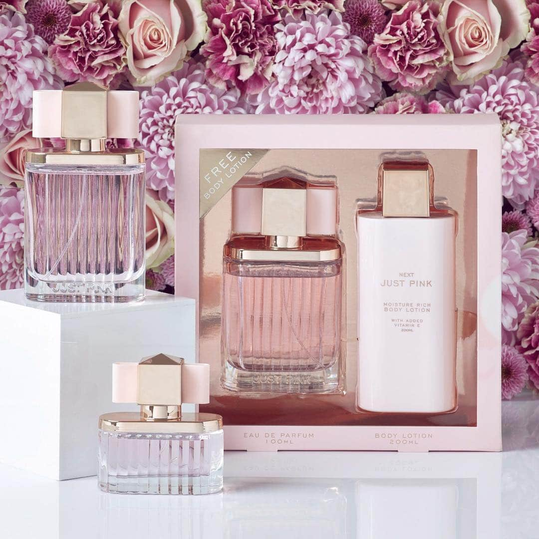 Nextさんのインスタグラム写真 - (NextInstagram)「The gift mum's GUARANTEED to ❤️! Make her #MothersDay with our best selling fragrance Just Pink: a fresh froral scent with soft fruits and blooms 🌸 🔍 582607, 507903 & 538614. #IOUMum #justpink #fragrance #perfume #gifting #gifts #mum #giftsforher #beauty #nextbeauty」3月26日 15時16分 - nextofficial