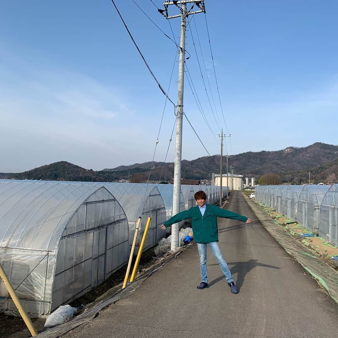 杉浦太陽さんのインスタグラム写真 - (杉浦太陽Instagram)「朝から栃木県行って、 都内戻ってレストランでクッキング！ BS日テレ「旬感レシピ」 毎週日曜18時半〜 旬の食材を召し上がれ(^ ^) #BS日テレ #旬感レシピ #毎週日曜18時半 #ロケ行ってからレストランで撮影 #これがお決まりコース」3月26日 15時23分 - sugiurataiyou_official