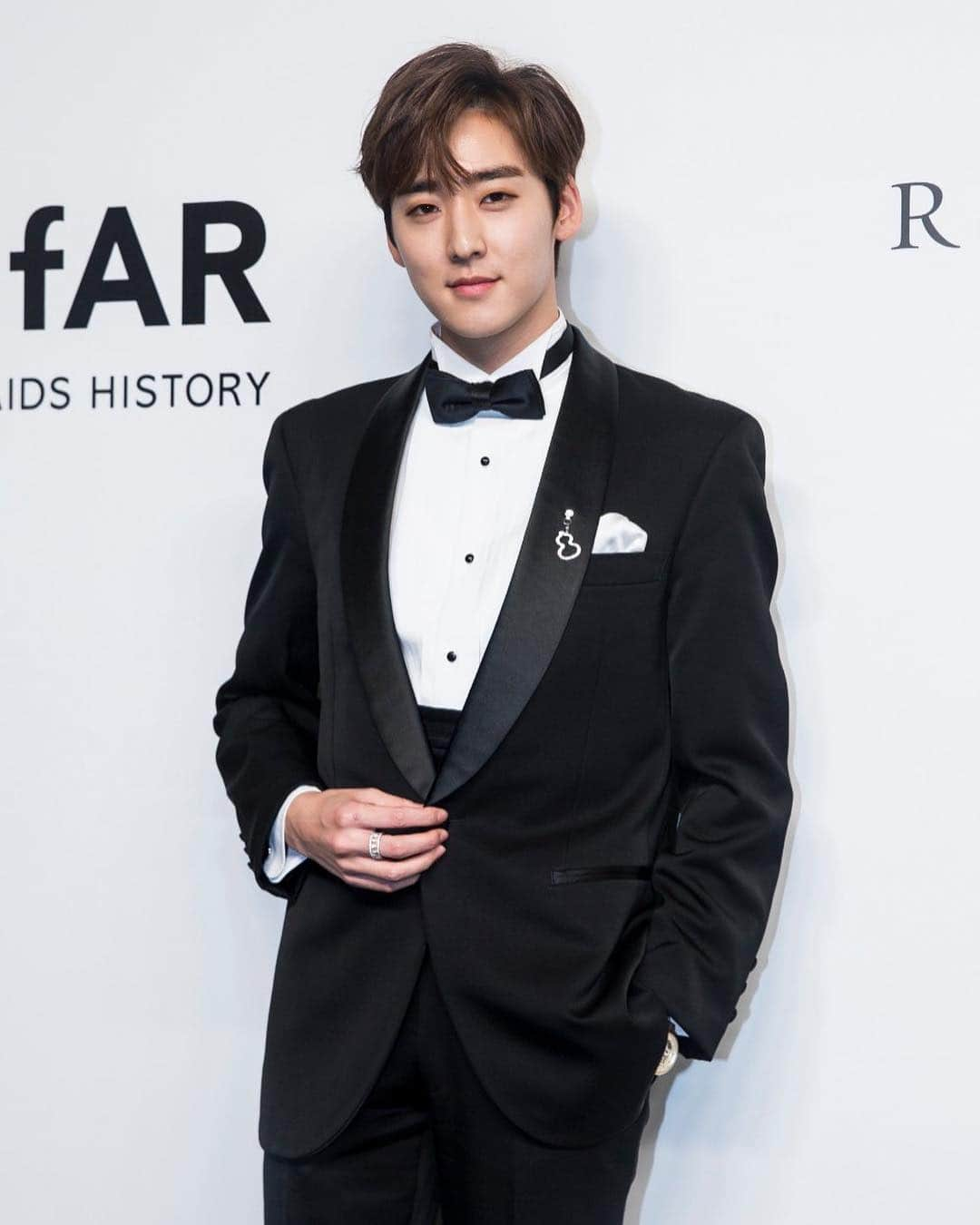 ケビン さんのインスタグラム写真 - (ケビン Instagram)「Incredible night with amazing people supporting @amfAR #cureAIDS #amfARHongKong #PerrierJouet」3月26日 16時07分 - kevinwoo_official