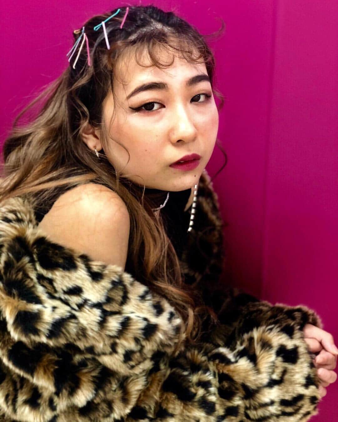 早稲田美容専門学校さんのインスタグラム写真 - (早稲田美容専門学校Instagram)「✨早稲美学生作品✨ 20D タケダ チカ #作品撮り #ポートレート#ヘアメイク#ヘアアレンジ #メイク#カメラ#撮影#撮影会#モデル撮影 #portrait #photoshoot #かわいい #photographer #hairarrange #makeup #写真撮ってる人と繋がりたい #model#tokyo#japan#camera#カメラ好きな人と繋がりたい #写真好きな人と繋がりたい #美容師#美容学生#美容学校#一眼レフ#美容師さんと繋がりたい #美容好きな人と繋がりたい #早稲美#早稲田美容専門学校」3月26日 16時38分 - wasedabiyo