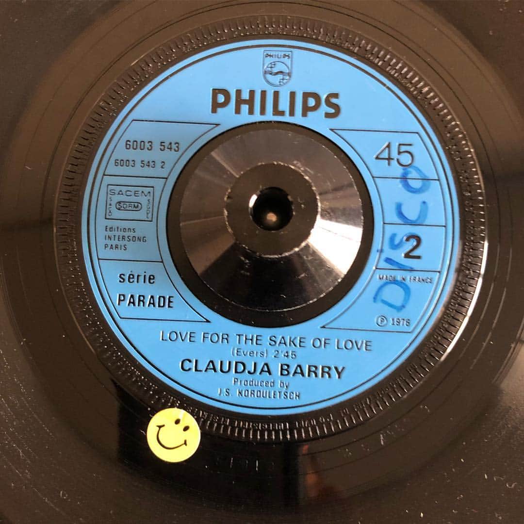 MUROさんのインスタグラム写真 - (MUROInstagram)「今夜のCaptain Vinylは、初のSTUDIO X のフロアでの開催となるそうなので楽しみデス‼︎ お花見がてら是非楽しみにいらしてください‼︎🌸 @contacttokyo  @tokyo_records  @captain_vinyl  @norihisamaekawa  #20190326 #contacttokyo #studiox  #captainvinyl #b2b  #1976 #philipsrecords  #claudjabarry  #1977 #salsoulrecords  #45vinyl」3月26日 16時59分 - dj_muro