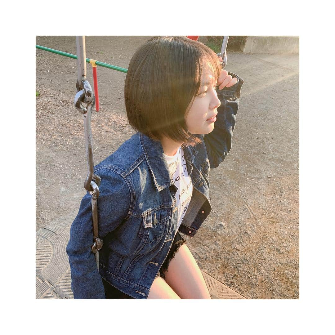 寺本莉緒さんのインスタグラム写真 - (寺本莉緒Instagram)「ブランコ久しぶりです。  #彼女感 #公園少女 #公園」3月26日 17時16分 - lespros_rio