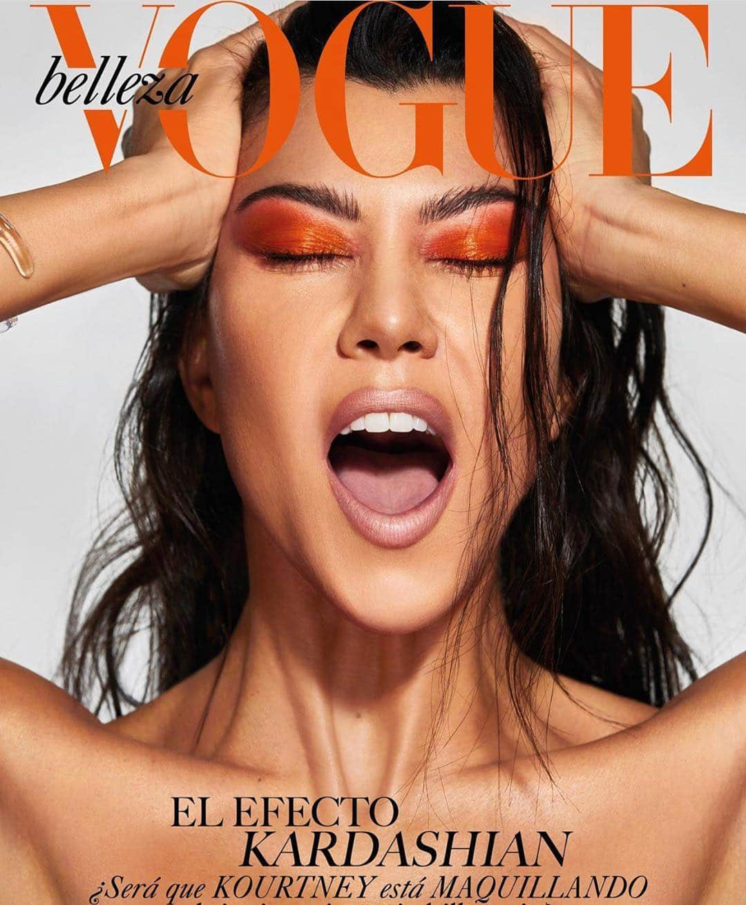 クリス・ジェンナーさんのインスタグラム写真 - (クリス・ジェンナーInstagram)「My beautiful @kourtneykardash for Vogue Belleza @voguemexico #obsessed #VogueBelleza #KourtneyEnVogue #proudmama #Repost @kourtneykardash: "Vogue Belleza for @voguemexico cover 🧡」3月27日 3時28分 - krisjenner