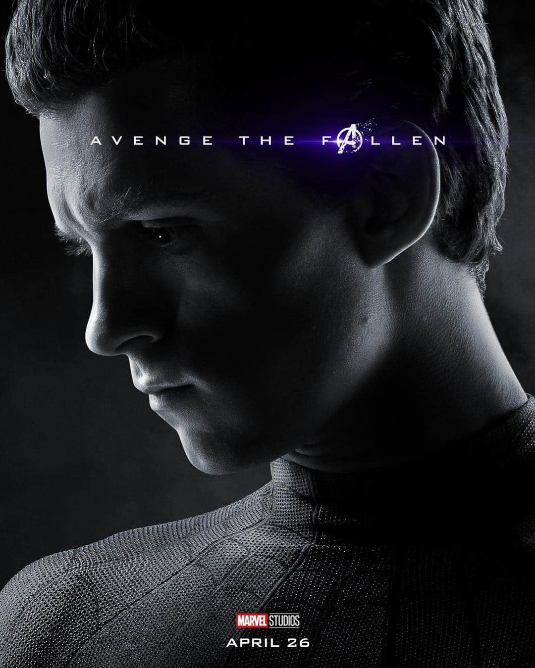 トム・ホランドさんのインスタグラム写真 - (トム・ホランドInstagram)「One month! #avengersendgame」3月27日 3時40分 - tomholland2013