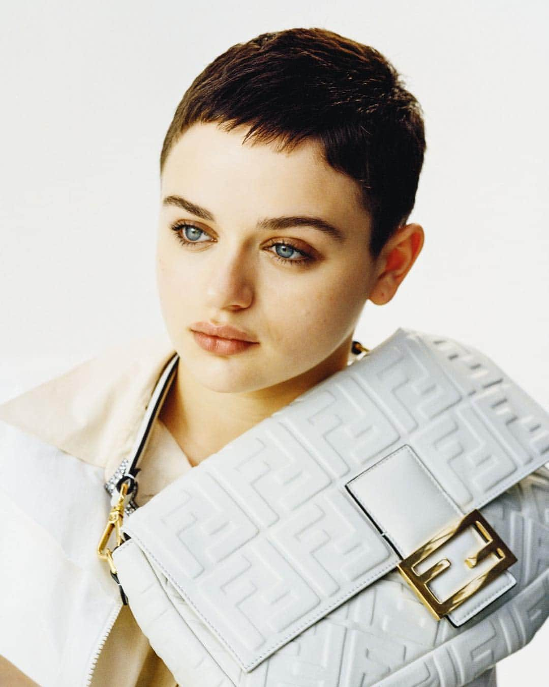 ジョーイ・キングさんのインスタグラム写真 - (ジョーイ・キングInstagram)「Brought out my baby bangs for Fendi  @interview_de」3月27日 3時53分 - joeyking