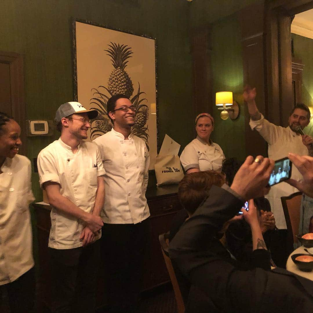 ベラミー・ヤングさんのインスタグラム写真 - (ベラミー・ヤングInstagram)「What a night! TY @beardfoundation & @ms_collycol for a DELICIOUS night at the absolutely magical #JamesBeardHouse here in #NYC. 🍽🥂🤩🎉 We got to be a part of their monthly #Vegan dinner series, so got to delight in @chefnealh & his crew's divine @abcvnyc creations. 😍 As you can see, a righteous night was had by all! 😁 #GoTable4 #JamesBeardDinner #GastroDiplomacy #GoodFoodForGood #abcV #YUM ❤️🎉❤️🎉❤️🎉❤️ ps: & TY, Zé, for making us all feel so at home. Obrigada! @jose.ze.lucio 😘🇵🇹🎉」3月27日 3時53分 - bellamyyoung