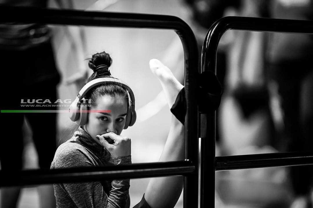 エカチェリーナ・ガールキナのインスタグラム：「@lucaagati_bwphoto」