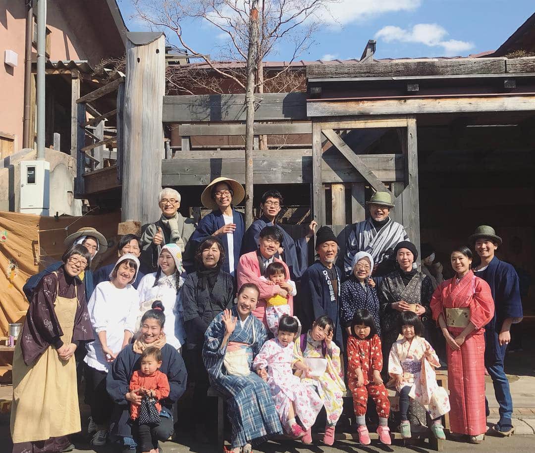 松本野々歩のインスタグラム：「和装で来てくれたお客さんと一緒に記念写真  ロバのひとたちとSBC 思い描く理想の景色が 不思議と共通してる ステキなメンバー」