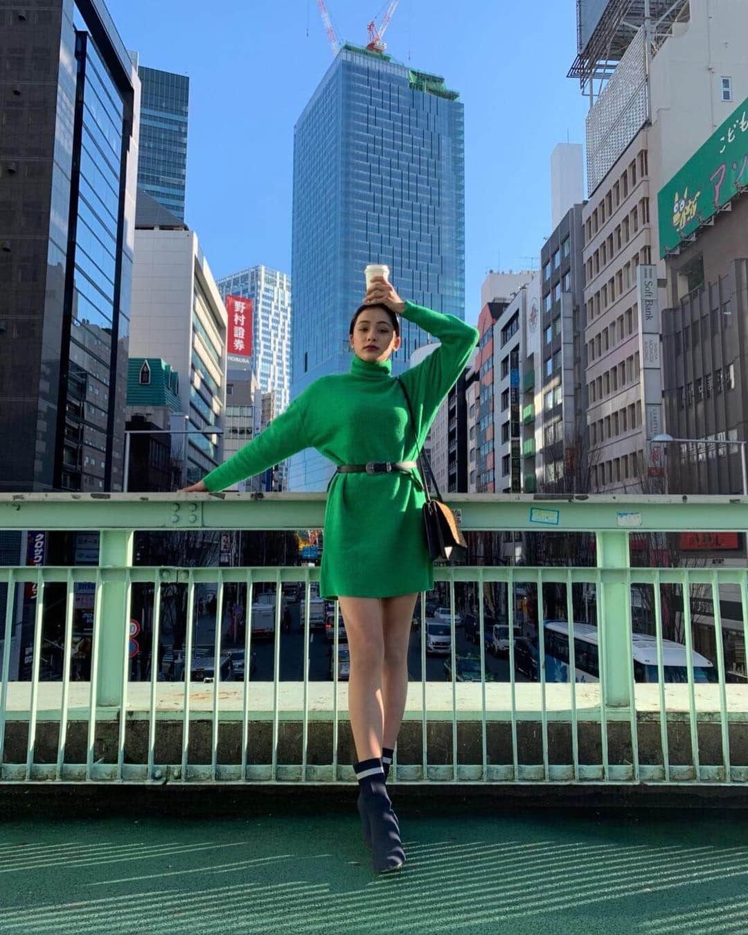 木佐貫まやさんのインスタグラム写真 - (木佐貫まやInstagram)「最近ぐりーんが好き💚💚💚 今日 @trunail でフットネイルを ぐりーんにした〜💚💚💚 #fashion #girl #green」3月26日 20時40分 - maaayaofficial