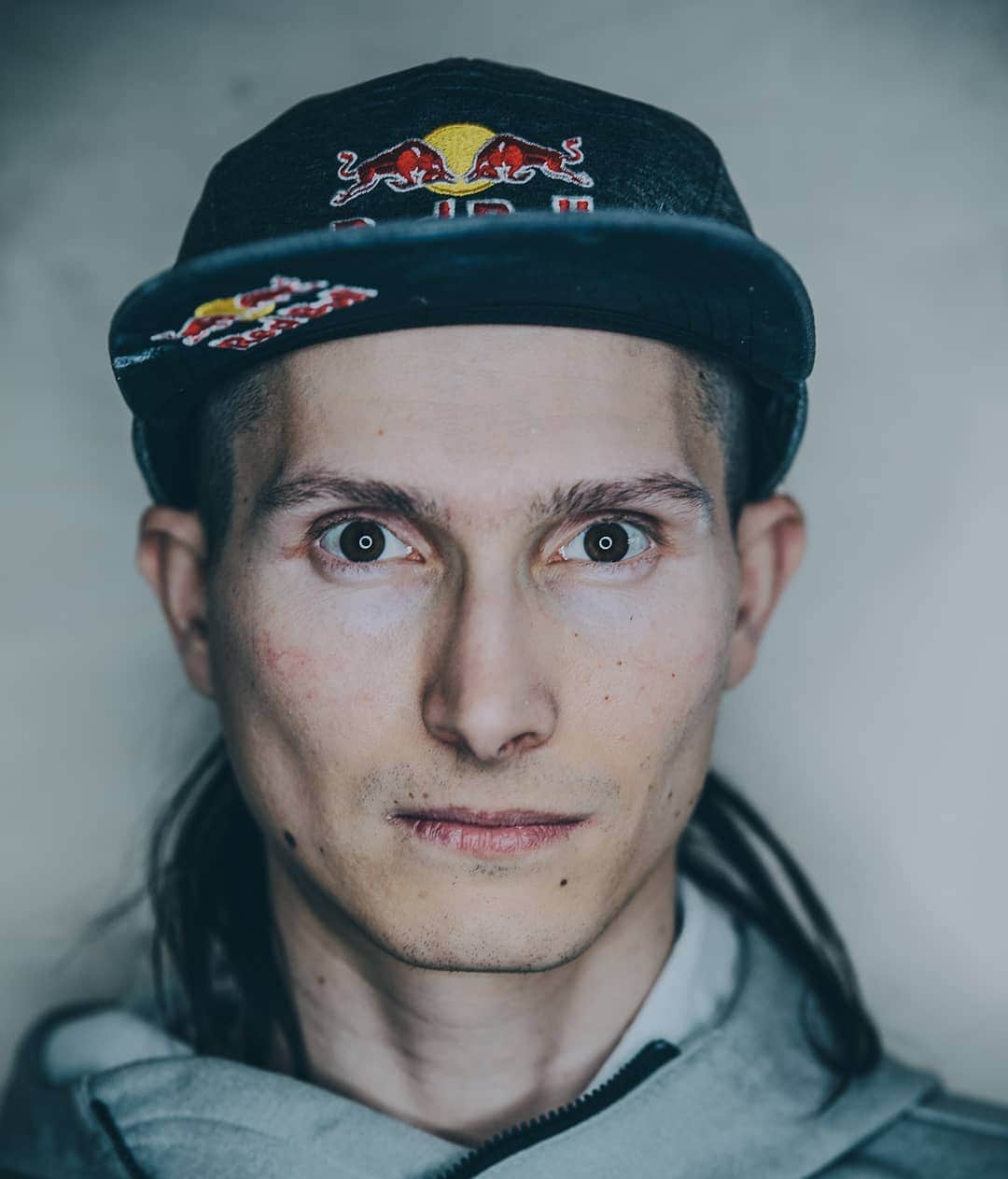 ルスタン・ゲルマノフのインスタグラム：「📸@hochmut.de  @redbull_rus @redbull @adidasterrex @fiveten_official @ #adidasterrex #livewithoutlimits #gr #chalkmatters #climbing #sportclimbing #bouldering #rockclimbing #climbing_pictures_of_instagram」
