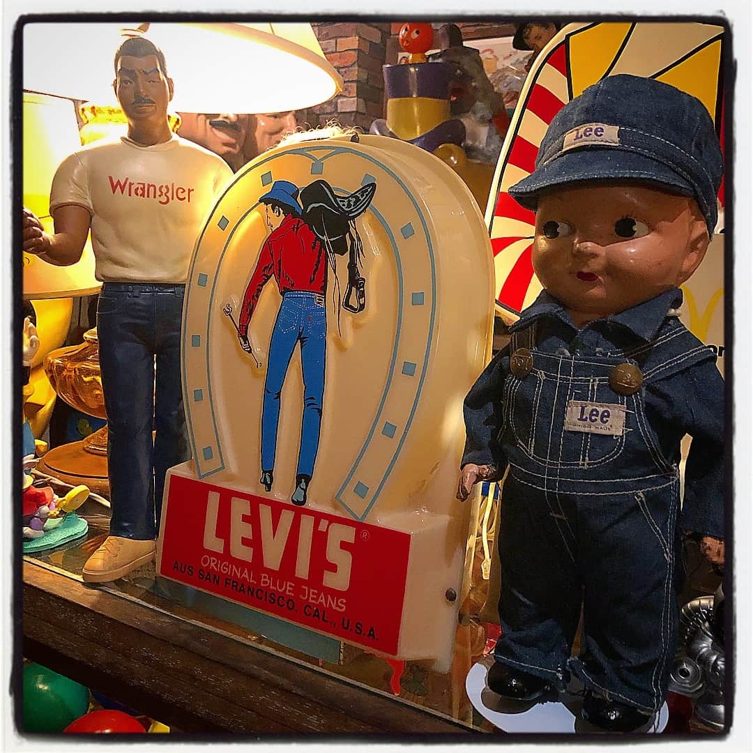 大川知英のインスタグラム：「World BIG3 🇺🇸この3人をTOY STORY 5 に出して下さい👨🏽‍✈️🚬 #vintage#levis#lee#wrangler#big3 #usa#toystory5に出てほしい #amecajiboys#takatsubase」