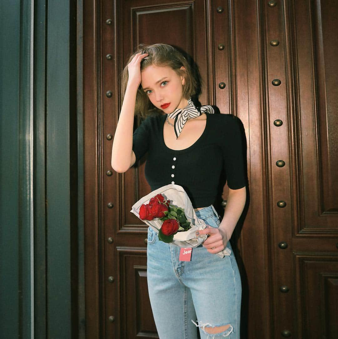 Chuuのインスタグラム：「-5kg ROSE edition🌹coming soon💋」