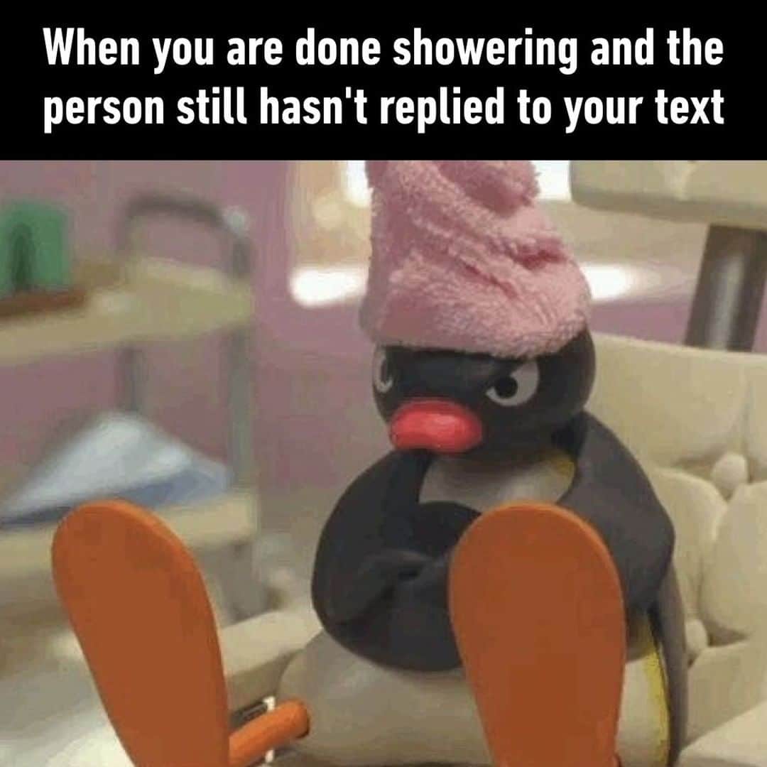 9GAGさんのインスタグラム写真 - (9GAGInstagram)「And when they do I'm going to wait longer to reply them⠀ -⠀ #shower #reply #texting #9gag」3月26日 22時00分 - 9gag
