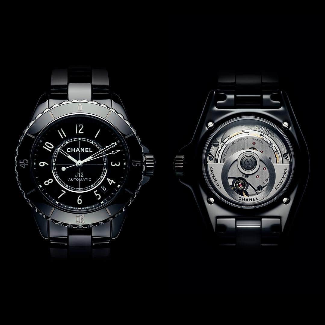 シャネルさんのインスタグラム写真 - (シャネルInstagram)「THE NEW J12. IT'S ALL ABOUT SECONDS.  The J12 watch featuring the Caliber 12.1. An icon reinvented. Timeless allure. #TheNewJ12 #ItsAllAboutSeconds #Baselworld2019」3月26日 22時06分 - chanelofficial