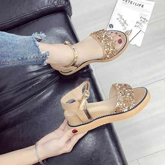 SweetHeart ショップさんのインスタグラム写真 - (SweetHeart ショップInstagram)「厚底 ダイヤモンド サンダル クロス サンダル SHS272508  商品番号【SHS272508】 【送料込み3280円】  こちらのWEBでこのままご購入いただけますよ。  #リボンサンダル #厚底サンダル #サンダルコーデ #ダイヤモンド#フェミニン #大人ガーリー #ガーリー #snidel #プチプラ #プチプラファッション #l4l #プチプラコーデ #夏ファッション #l4f #夏コーデ #ザラジョ#ママファッション #baseec #ザラ #ユニクロ #ジーユー #いいねした人全員フォローする #スナイデル #今日のコーデ #レディースファッション #zara #夏物 #夏服 #韓国ファッション#オルチャンファッション」3月26日 22時13分 - sweetheartstore0711