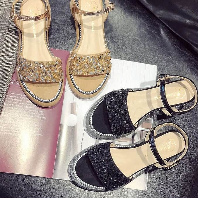 SweetHeart ショップさんのインスタグラム写真 - (SweetHeart ショップInstagram)「厚底 ダイヤモンド サンダル クロス サンダル SHS272508  商品番号【SHS272508】 【送料込み3280円】  こちらのWEBでこのままご購入いただけますよ。  #リボンサンダル #厚底サンダル #サンダルコーデ #ダイヤモンド#フェミニン #大人ガーリー #ガーリー #snidel #プチプラ #プチプラファッション #l4l #プチプラコーデ #夏ファッション #l4f #夏コーデ #ザラジョ#ママファッション #baseec #ザラ #ユニクロ #ジーユー #いいねした人全員フォローする #スナイデル #今日のコーデ #レディースファッション #zara #夏物 #夏服 #韓国ファッション#オルチャンファッション」3月26日 22時13分 - sweetheartstore0711
