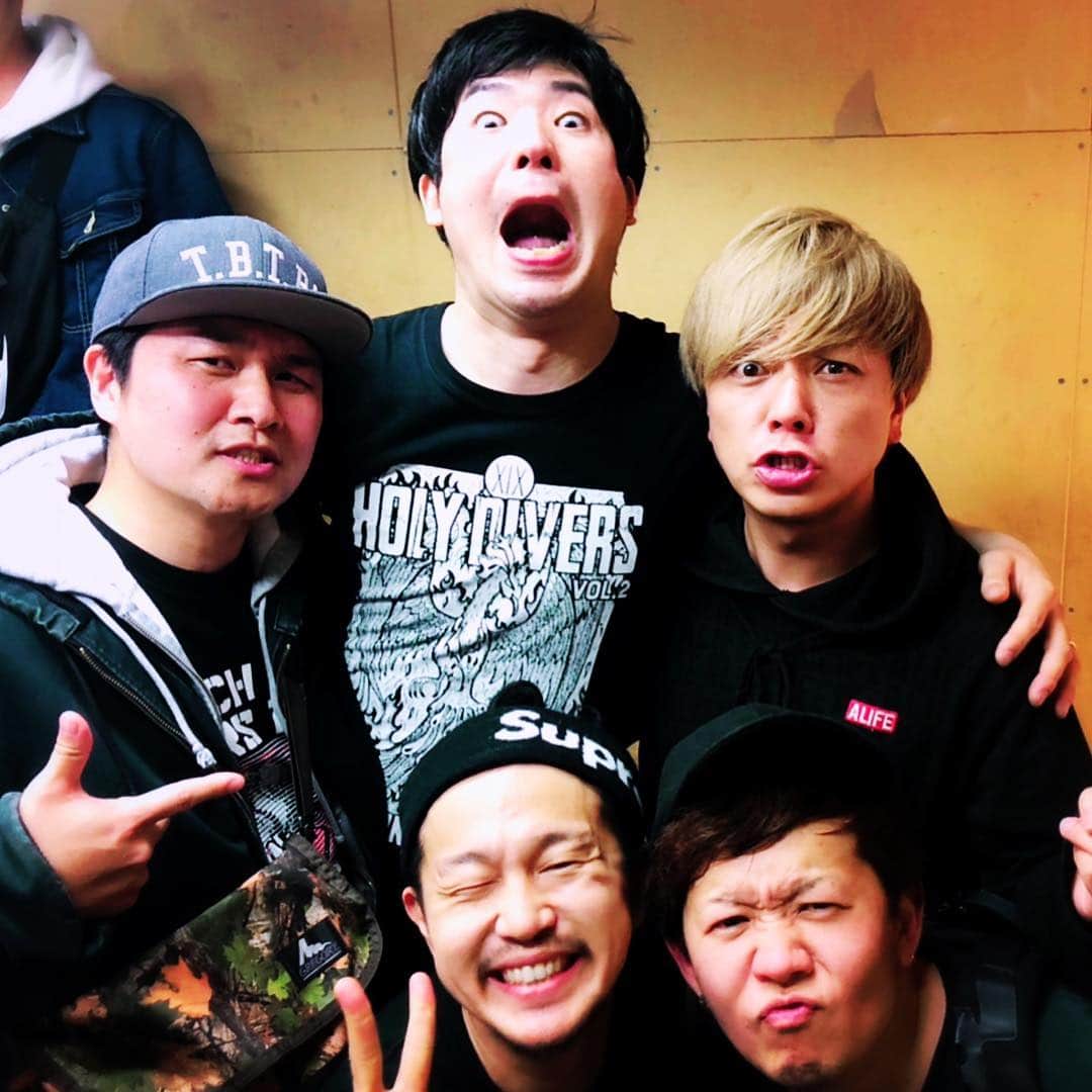 Kuboty のインスタグラム：「ともはる16年間お疲れやで！！！﻿ これからもおれたちずっと友達やで！！！﻿ 死んでも友達やで！！！！﻿ #キャッチオールクラシックス﻿ #northern19 #totalfat #tnx #atanytime #runnershi」
