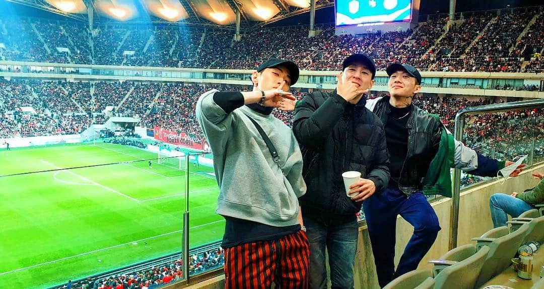 GRAYさんのインスタグラム写真 - (GRAYInstagram)「🇰🇷 대!한!민!국! 🔥🔥🔥⚽️」3月26日 22時30分 - callmegray