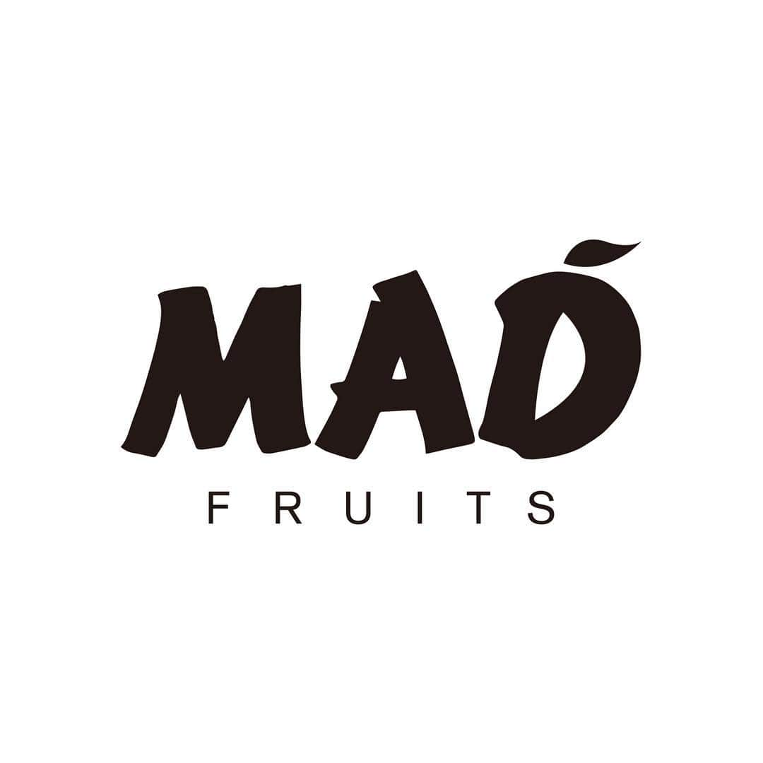 SWATi Officialさんのインスタグラム写真 - (SWATi OfficialInstagram)「MAD FRUITSの先行販売は【明後日3/28日(木)】まで！！ 現在、SWATi 神宮前 POP UP STOREにて展開中の、アーティストとんだ林蘭さんが手掛けるライフスタイルブランド「MAD FRUITS」の先行販売が【明後日3/28日(木)】までとなっております！  とんだ林蘭さんの遊び心溢れる“攻め”のデザインのアイテムたちは、今はココでしか買えません！！ また、今回のため制作された「初出しのアート作品」の展示販売もおこなっております。  さらに！MAD FRUITSを購入の方に先着で「ロゴステッカーシート」もプレゼント中！ 【明後日3/28日(木)】までの開催なので、ぜひこの機会に足を運んでみて下さいね！  #SWATi #とんだ林蘭 #gift #スワティー #madfruits」3月26日 22時35分 - swati_official