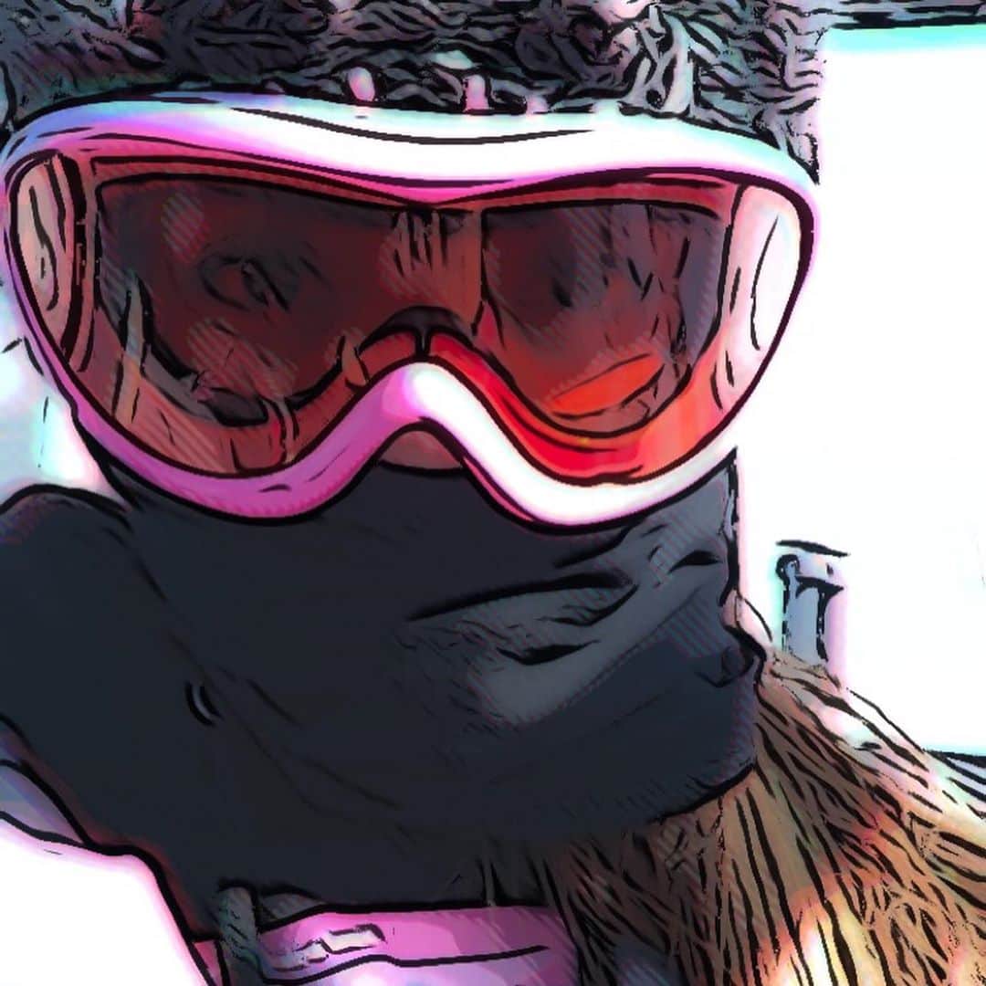 麻美さんのインスタグラム写真 - (麻美Instagram)「完全防備だったのに😅 日焼けしちゃったわ〜〜💦 ． #ski#snowboarding  #naeba #offwhite」3月26日 22時35分 - mami0s