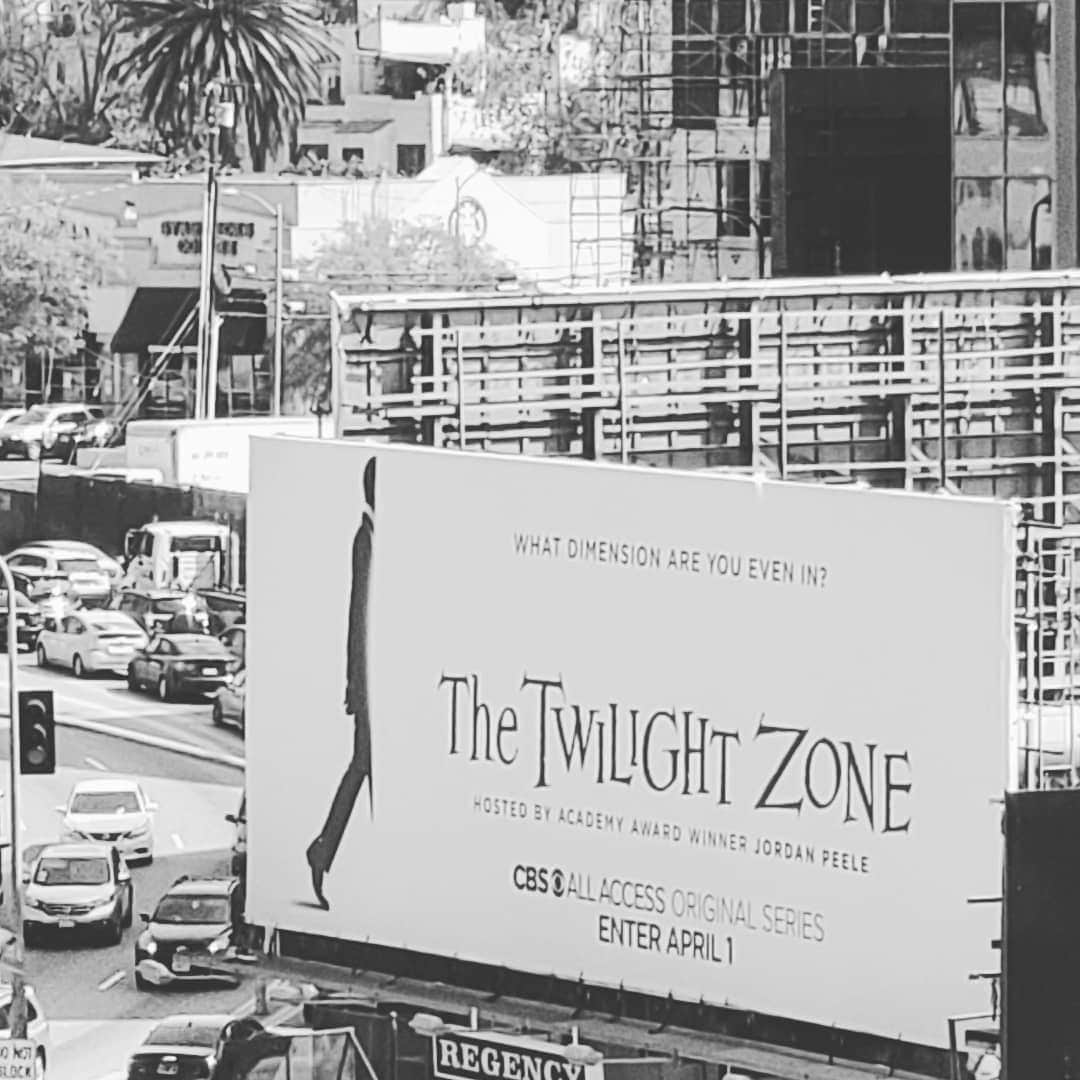 ジェイコブ・トレンブレイさんのインスタグラム写真 - (ジェイコブ・トレンブレイInstagram)「Good morning LA... What dimension are you even in? #TheTwilightZone 🚪🌀」3月27日 5時04分 - jacobtremblay