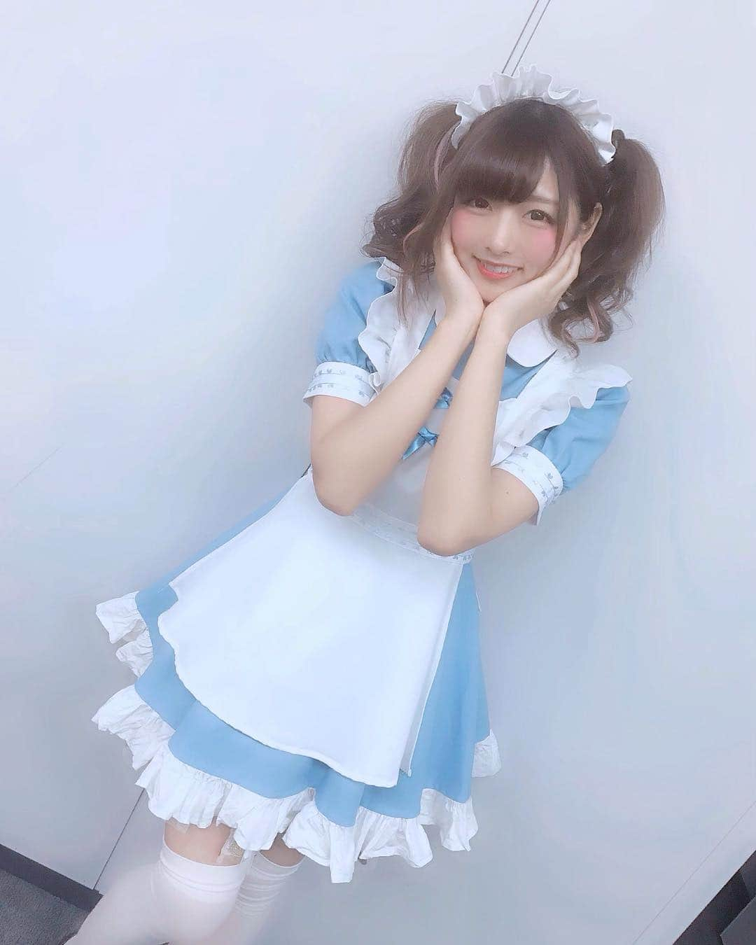 望月みゆさんのインスタグラム写真 - (望月みゆInstagram)「メイドさんです🎀  #バンもん #banmon #みゆちぃ #miyuchy #望月みゆ #メイド #メイド服  #japanesegirl  #japaneseidol」3月26日 23時45分 - myc416