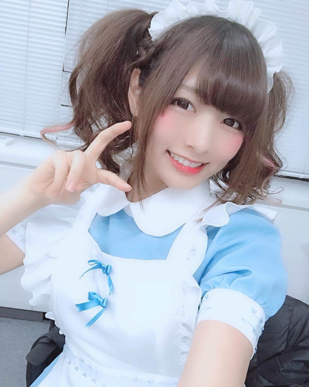 望月みゆさんのインスタグラム写真 - (望月みゆInstagram)「メイドさんです🎀  #バンもん #banmon #みゆちぃ #miyuchy #望月みゆ #メイド #メイド服  #japanesegirl  #japaneseidol」3月26日 23時45分 - myc416