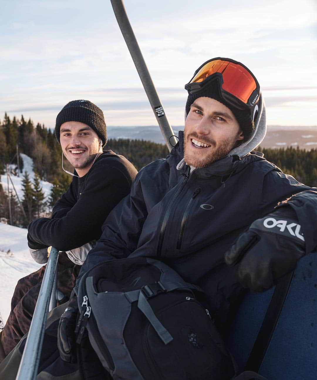 ステール・サンドベックさんのインスタグラム写真 - (ステール・サンドベックInstagram)「SnOwBoArDiNg WiTh fRiEnDs 💙」3月27日 0時25分 - stalesandbech