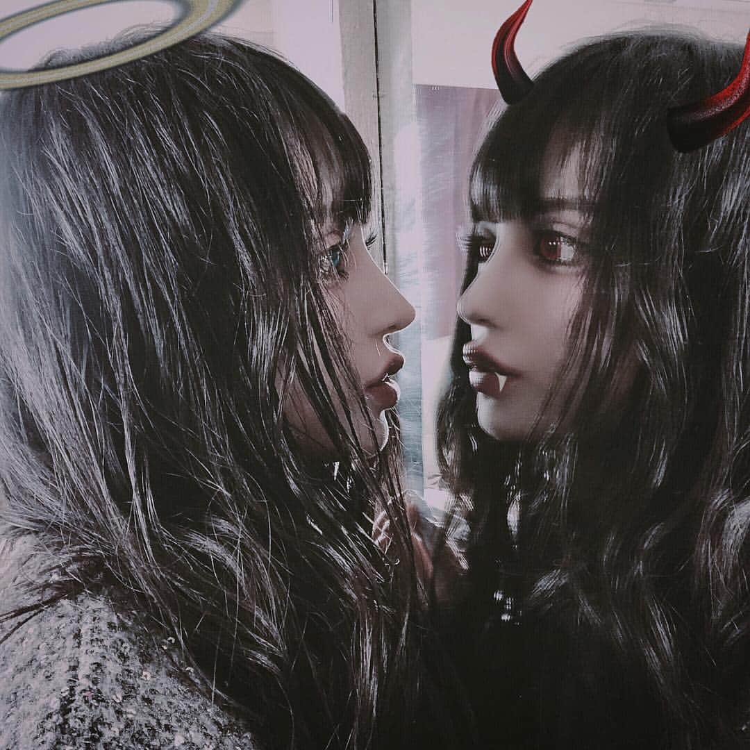 chiiiiiのインスタグラム：「🥀hide behind a mask 🌋」