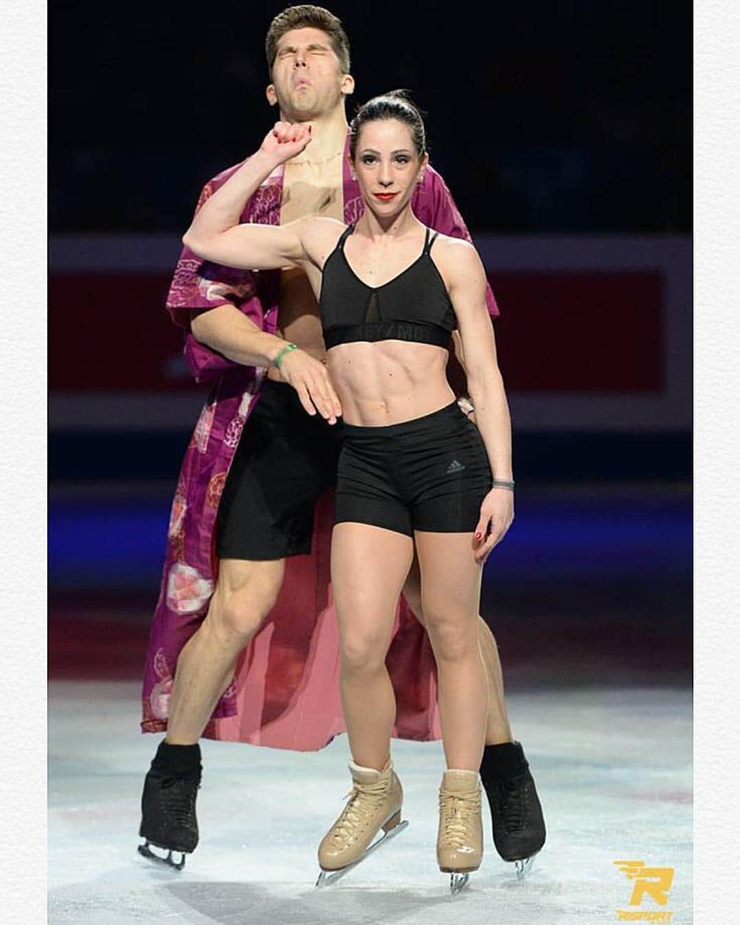 ニコーレ・デラ・モニカのインスタグラム：「Tryin’ to kick away the jet lag, but I punched Matteo instead 🤣🥊 📸 @ranierocorbellettiphotographie  #fun #life #lifestyle #figureskating #worldfigure #boxing #instagood #instalike #instamood #lifewithquantares #giftedbyadidas」