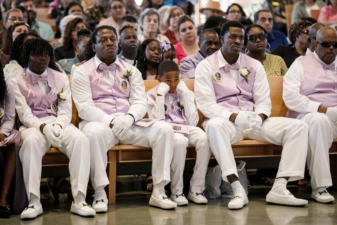 TIME Magazineさんのインスタグラム写真 - (TIME MagazineInstagram)「Pallbearers at a “memorial of light” service for nine-year-old Trinity Love Jones listen to a sermon at St. John Vianney Parish in Hacienda Heights, Calif., on March 25. Earlier this month, the girl's body was found in a duffel bag along a trail in Hacienda Heights, southeast of Los Angeles. Her mother's boyfriend, Emiel Hunt, 38, has been charged with murder. Taquesta Graham, 28, was also charged in her daughter's death. Found with her body, @apnews reports, was a pink shirt with the words "Future Princess Hero." Photograph by @yamphoto—@latimes/Pool/@afpphoto/@gettyimages」3月27日 1時01分 - time