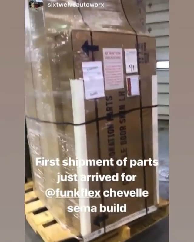 ファンクマスター・フレックスのインスタグラム：「#Sema2019 @hotchkis #68chevelle underway!!!! We just got the new metal!!!! @sixtwelveautoworx x @originalpartsgroupinc !!!!!」