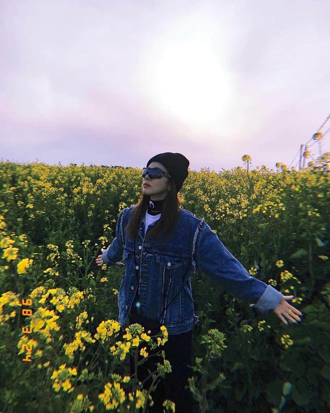 ダラ さんのインスタグラム写真 - (ダラ Instagram)「🌊🌴🌼 유채꽃이 피었다.」3月27日 1時10分 - daraxxi