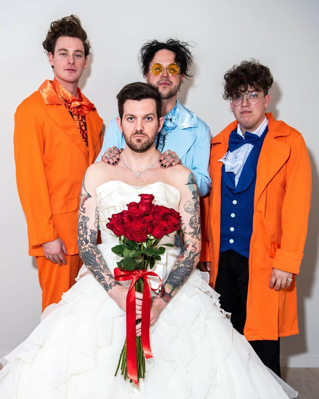 ディロン・フランシスさんのインスタグラム写真 - (ディロン・フランシスInstagram)「Can we all agree that im a drop dead gorgeous bride? @lovelytheband」3月27日 1時15分 - dillonfrancis