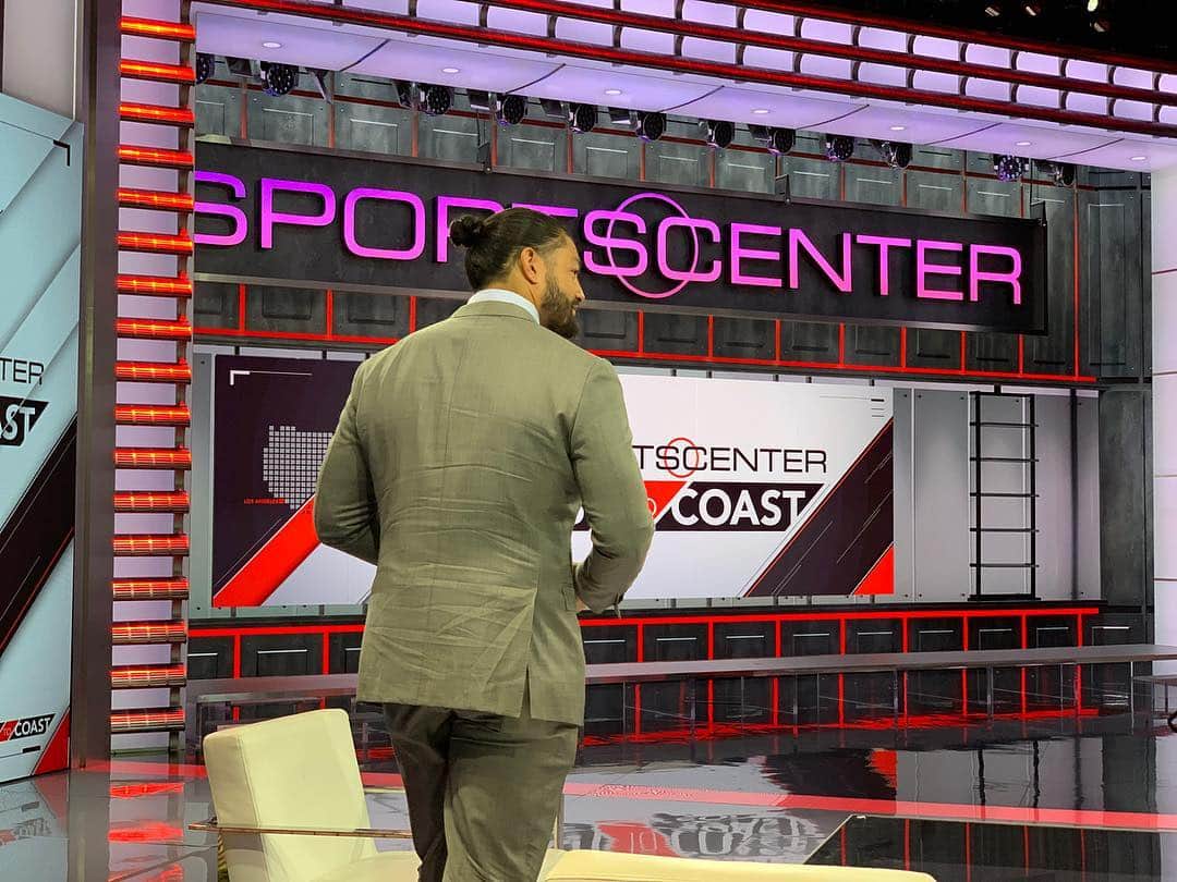 WWEさんのインスタグラム写真 - (WWEInstagram)「After accepting @dmcintyrewwe’s #WrestleMania challenge, #TheBigDog @romanreigns made his way to @espn today! Roman appeared on both @sportscenter & @firsttake to discuss his comeback as well as his @49ers!」3月27日 1時38分 - wwe