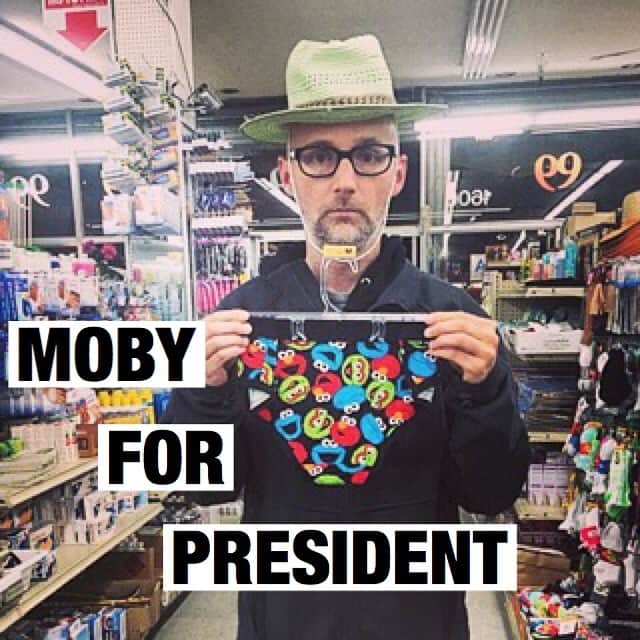 モービーさんのインスタグラム写真 - (モービーInstagram)「Working on the artwork to launch my presidential campaign. @waynecoyne5 #muppets #underpants #mobyforpresident」3月27日 1時55分 - moby